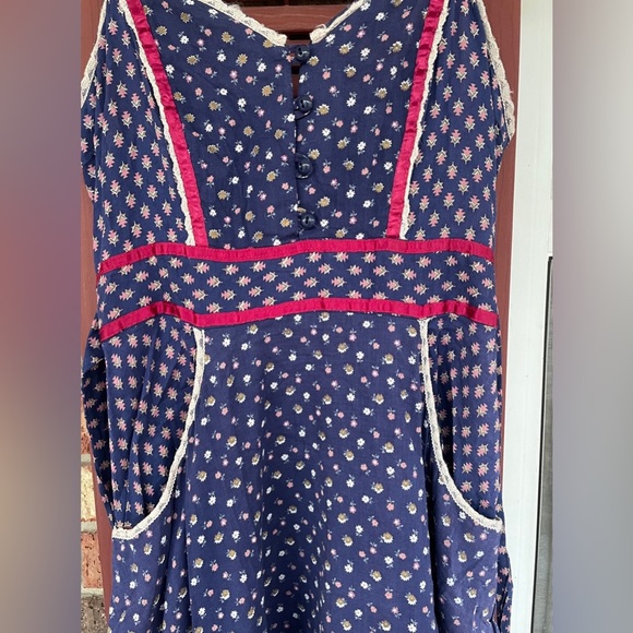 VTG 🦋Gunne Sax🦋 70’s Navy & Red Calico floral Cottage Core Prairie Dress✨ - Picture 6 of 16